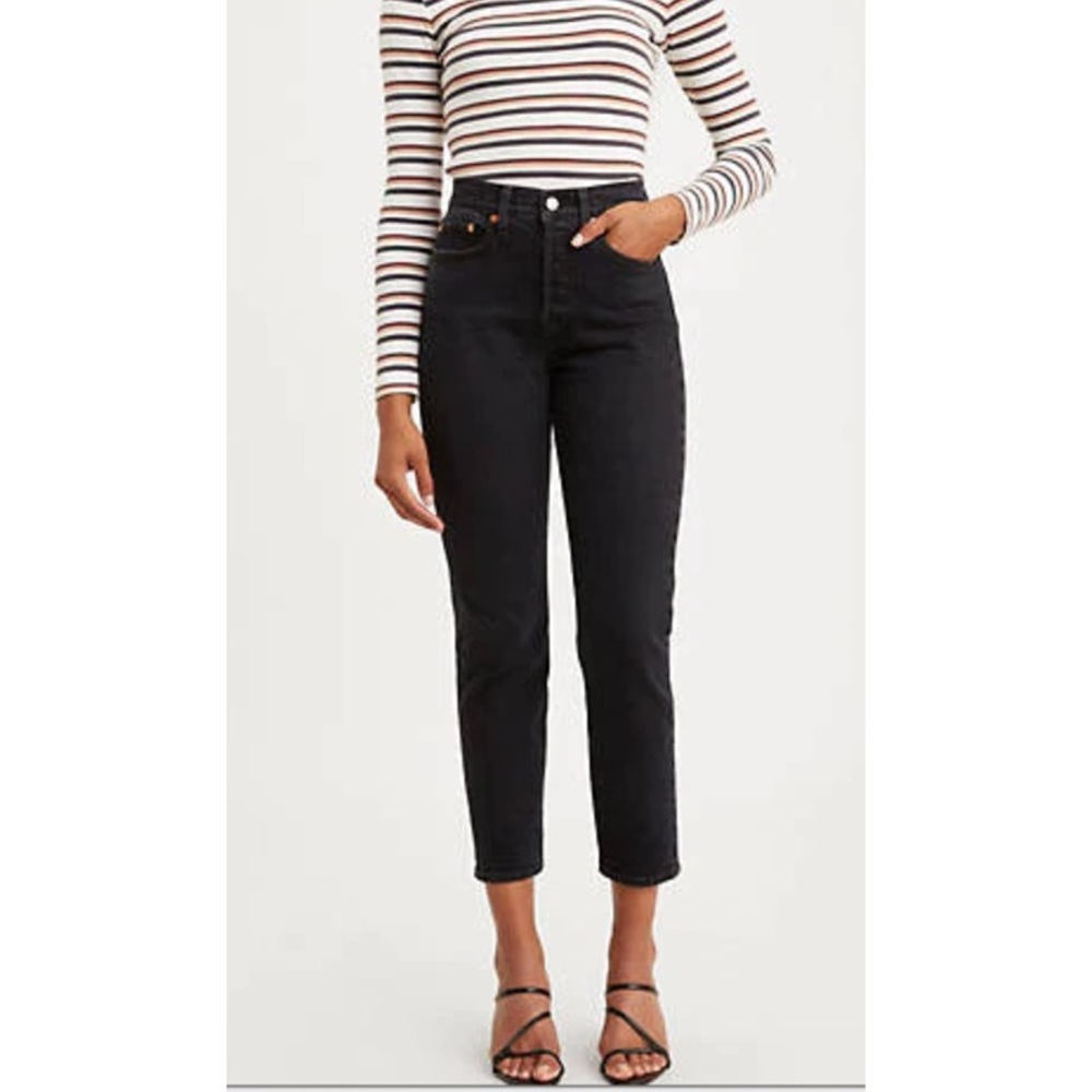 Black Levi’s Wedgie Fit